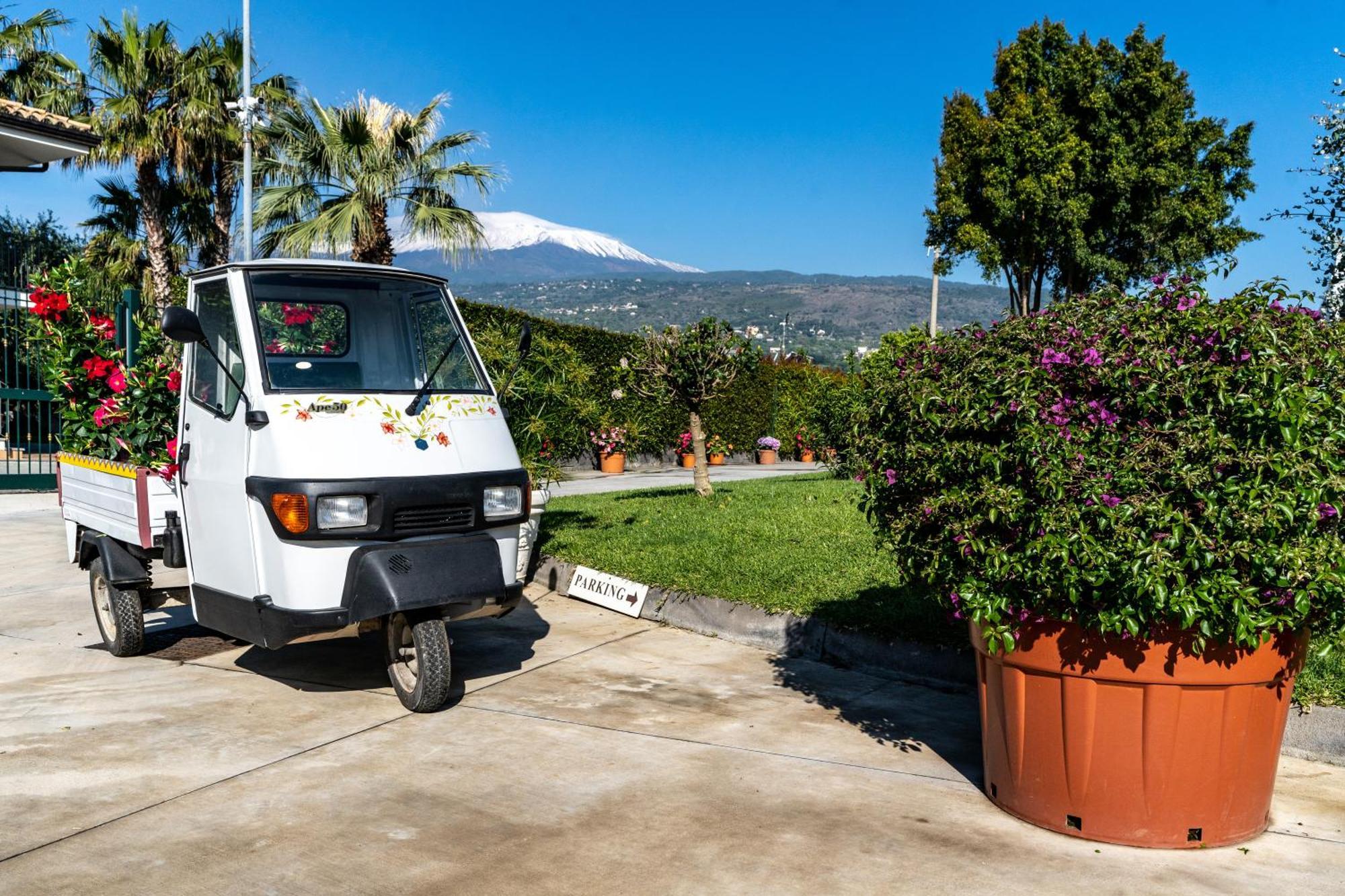 Dipladenia Garden Country Resort Mascali Exterior photo